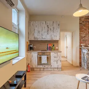 'blue Sapphire House'- Central&modern Apartamento